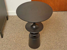 Flight Accent Table, Black