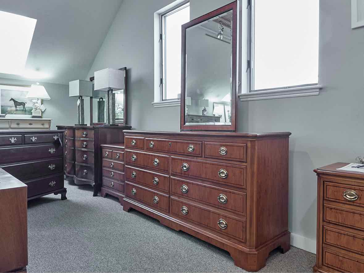 Drexel Inlaid Burlwood Seven Drawer Dresser & Mirror