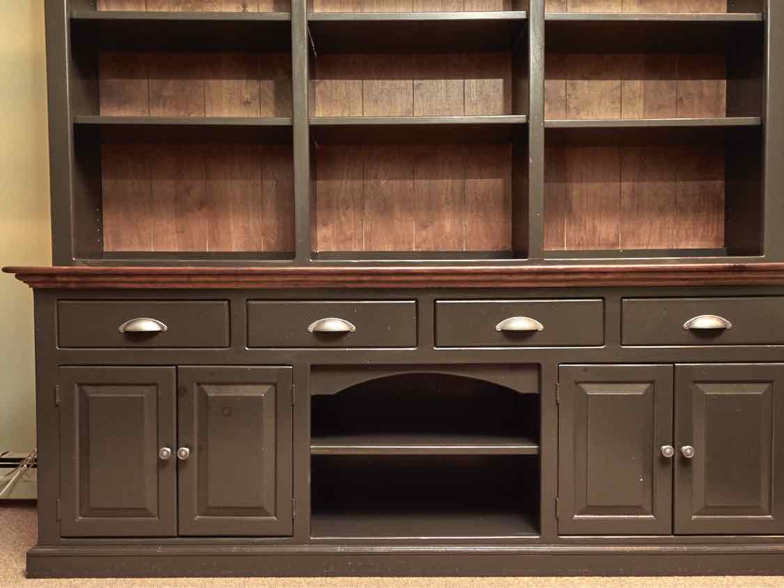 Huntington Furniture 'Antique Olive' Finish 3 Drawer 4 Door Hutch