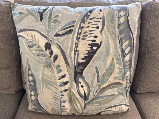 'Enrique Rain' Accent Pillow