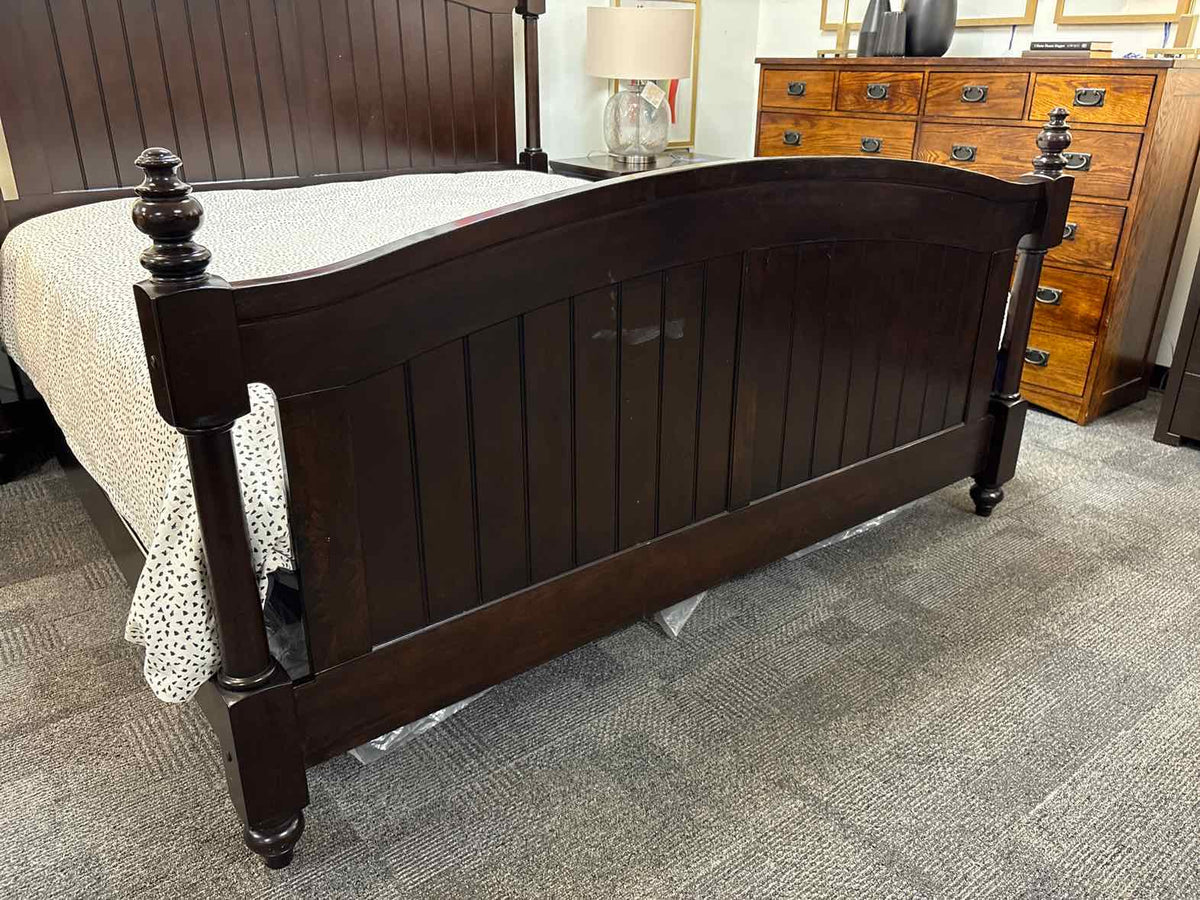 King Poster Bed in Espresso