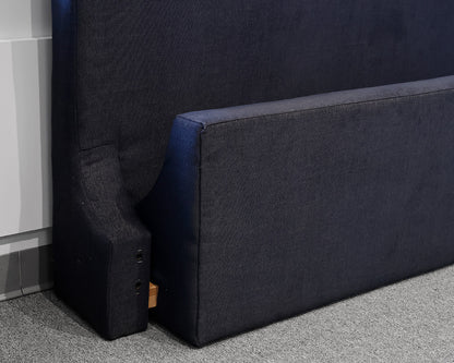 Pottery Barn Teen Greenwich Upholstered Full Bed