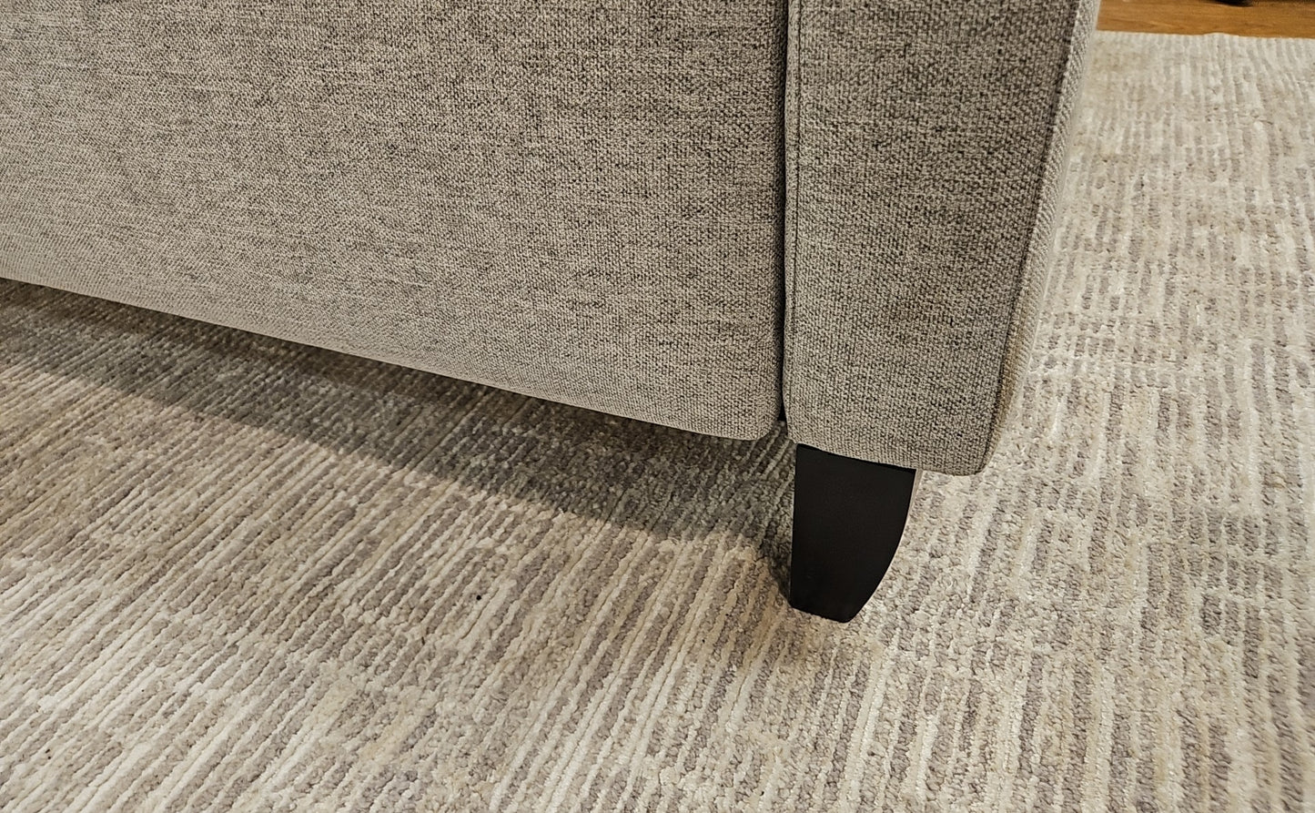 Living Spaces 'Mikayla' Queen Sleeper