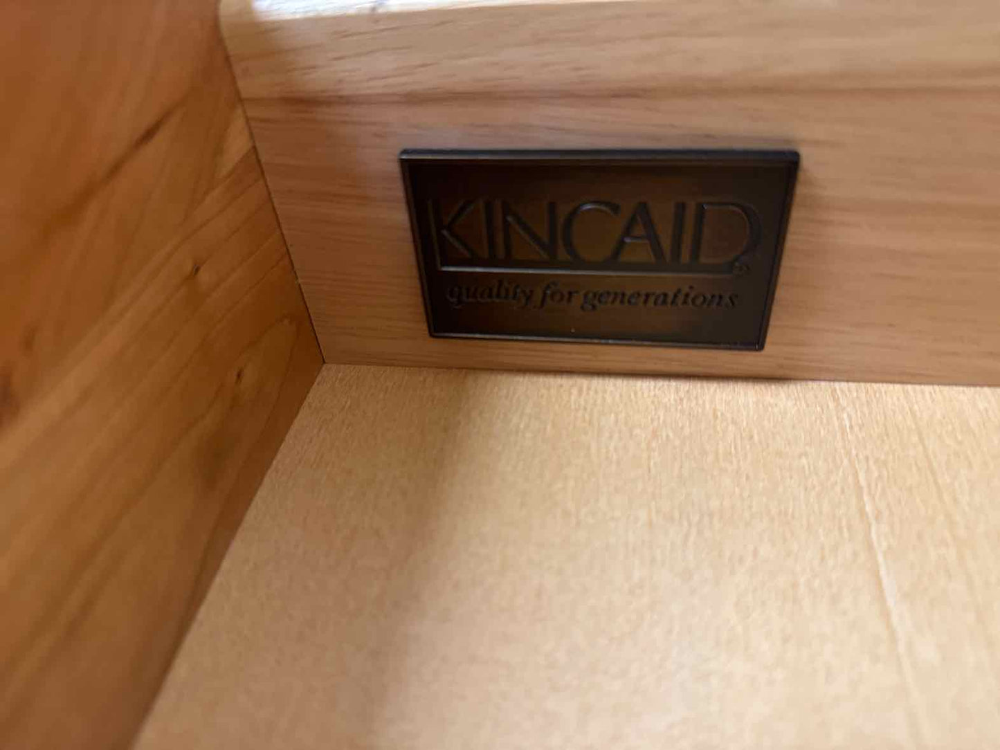 Kincaid Pair of 'Park' Cherry Nightstands