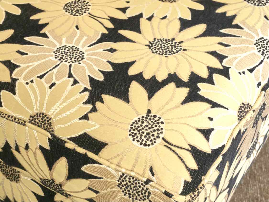La-Z-Boy Black & Cream Floral Upholstered Armless  Chair