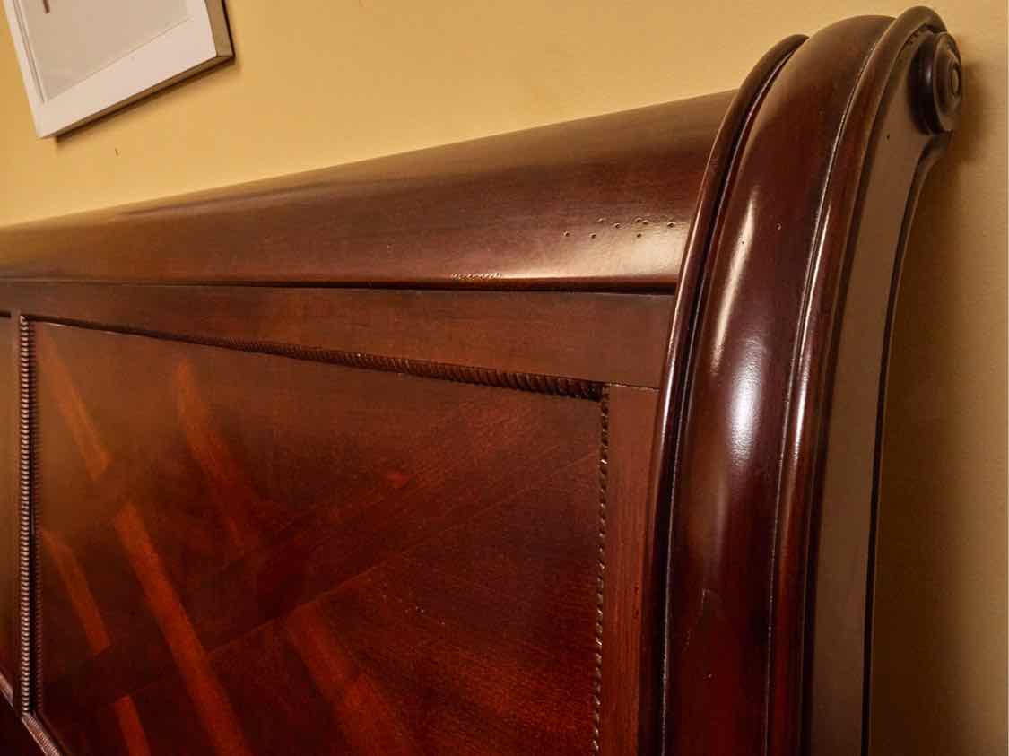Bassett King Sleigh Bed in Dark Stain Finish