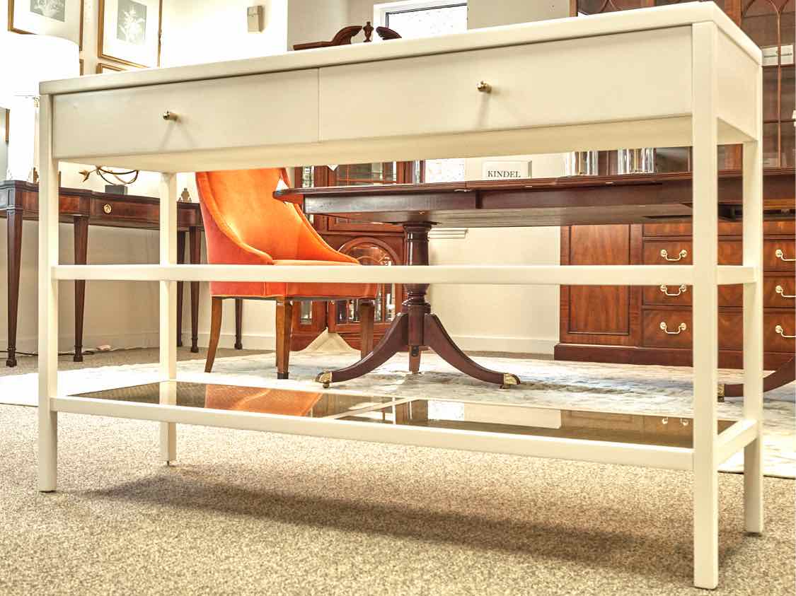 Villa & House Canaan Console in Vanilla