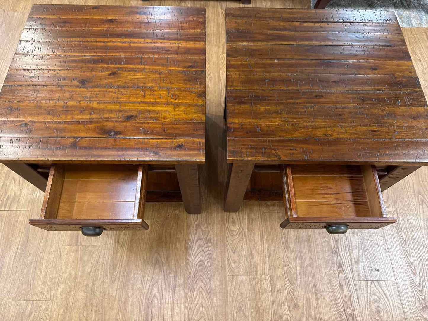 Jofran Pair of 'Seaside Dakota' Side Tables