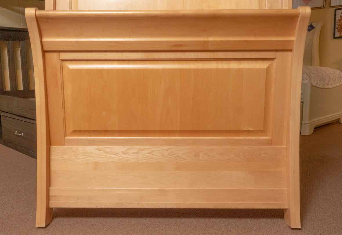 Stanley  Twin Maple Panel Back Sleigh Bed
