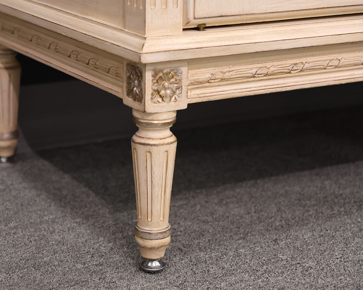 Servers & Sideboards