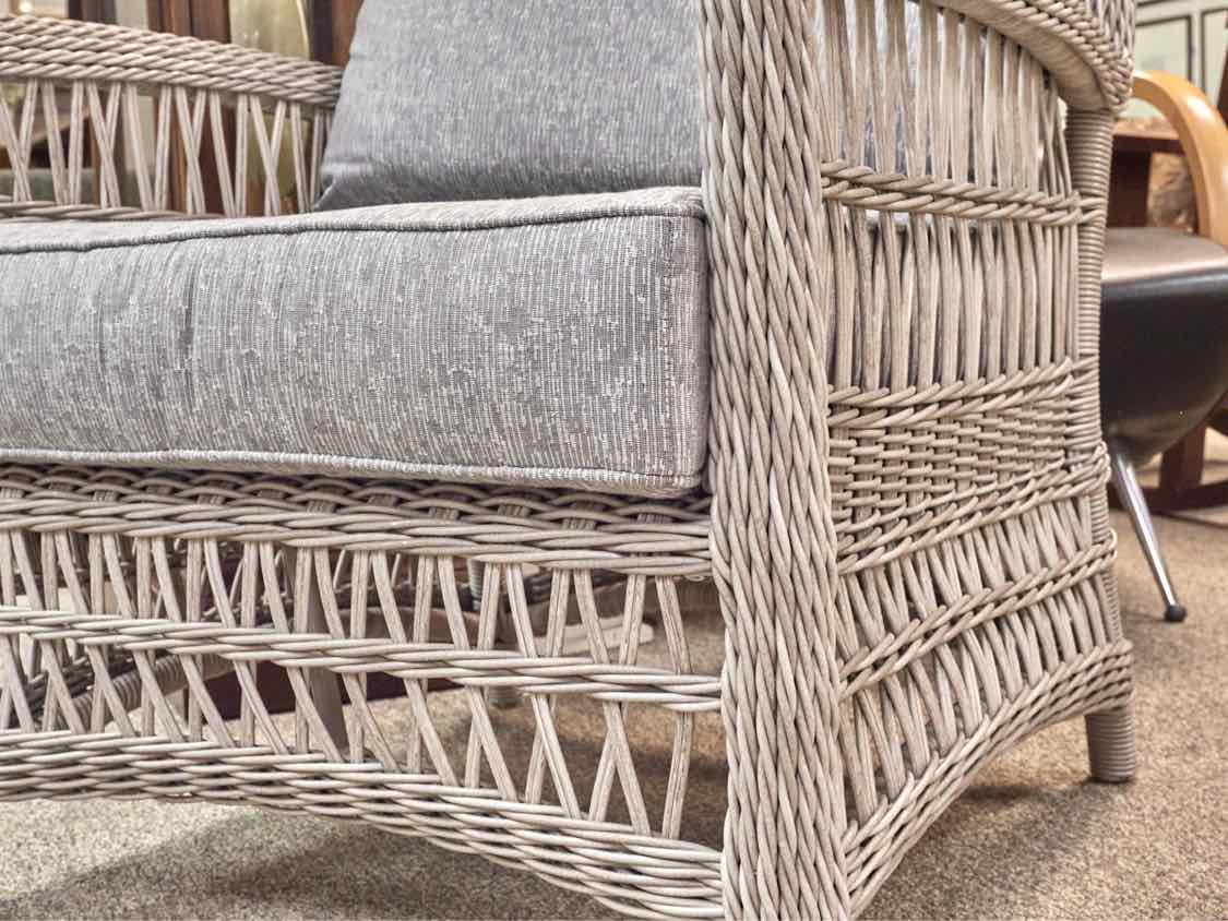 Lloyd Flanders Chairs