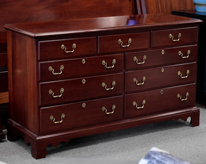 Lexington Furniture Mahogany 9 Drawer Dresser