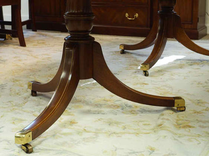Hickory Chair Mahogany Double Pedestal  Dining Table with Border& 2 Leaves