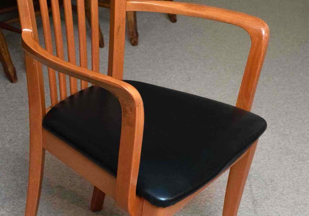 Set Of 7 A.Sibau Italy Cherry Dining Chairs With Bonded LeatherSeat Cushions
