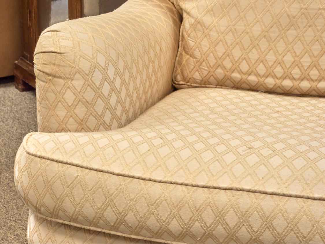 Sherrill Furniture Club Chair in Beige Diamond Upholstery