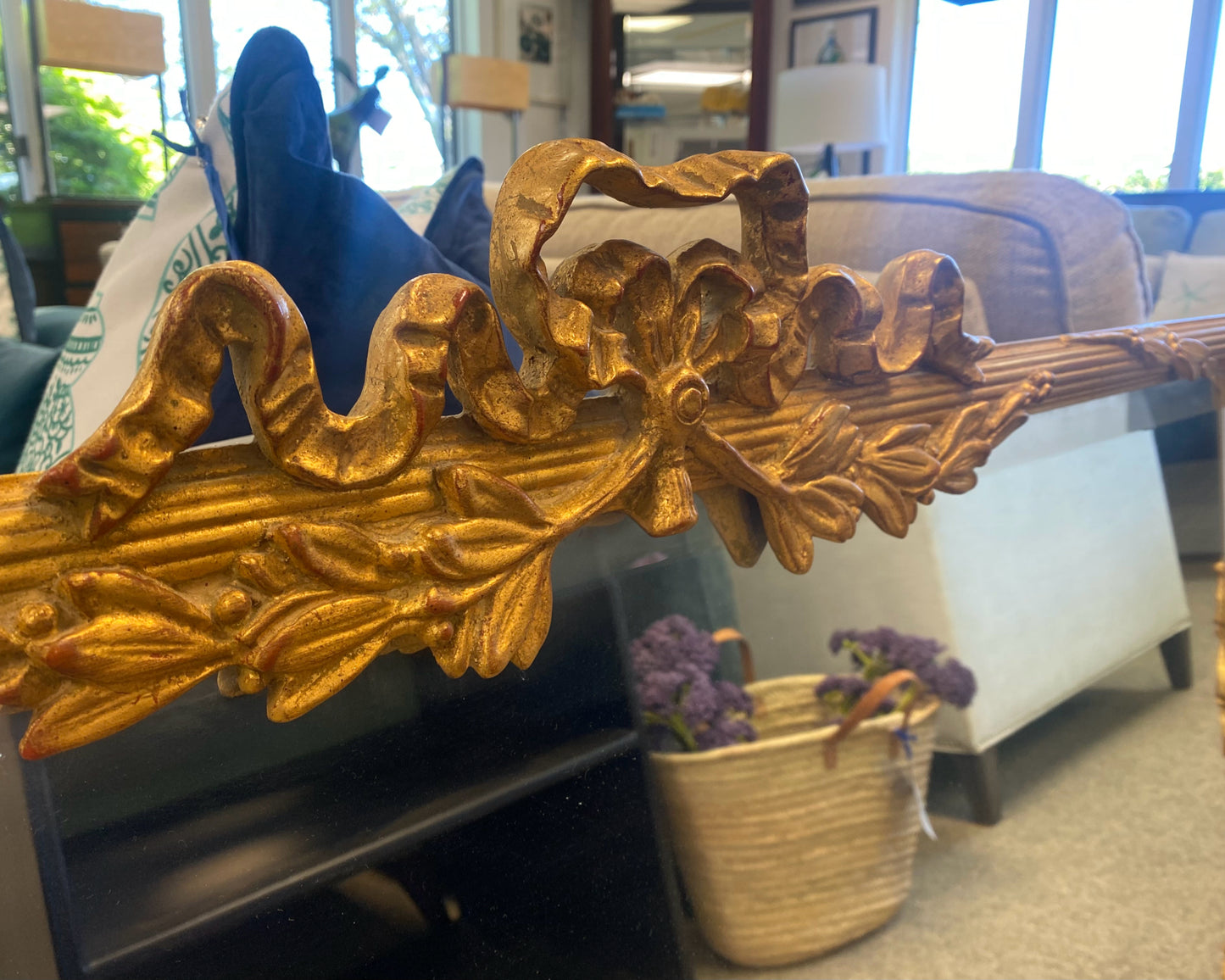 Carver's Guild Horizontal Bow Top Mirror