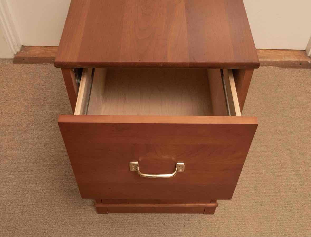 Cherry 2 Drawer File Cabinet
