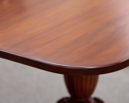 Lexington Furniture Mahogany Dining Table and 8 Chippendale Chairs