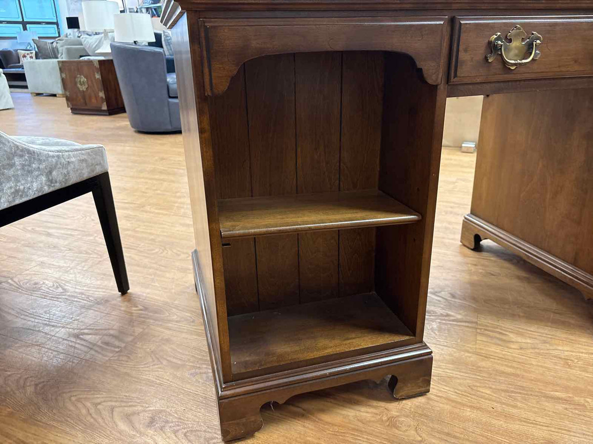Ethan Allen 'Classic Manor' Executive Desk