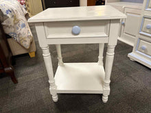 Newport Cottages One-Drawer Nightstand