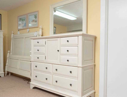 Ivory 10 Drawer Mule Chest with Interchangeable Cane/Panel Door with Mirror
