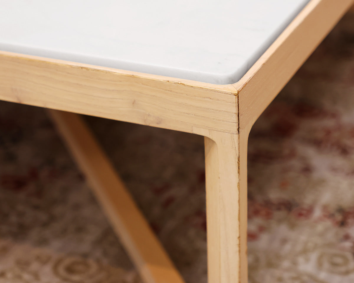 Knoll Krusion Quartz Top Coffee Table