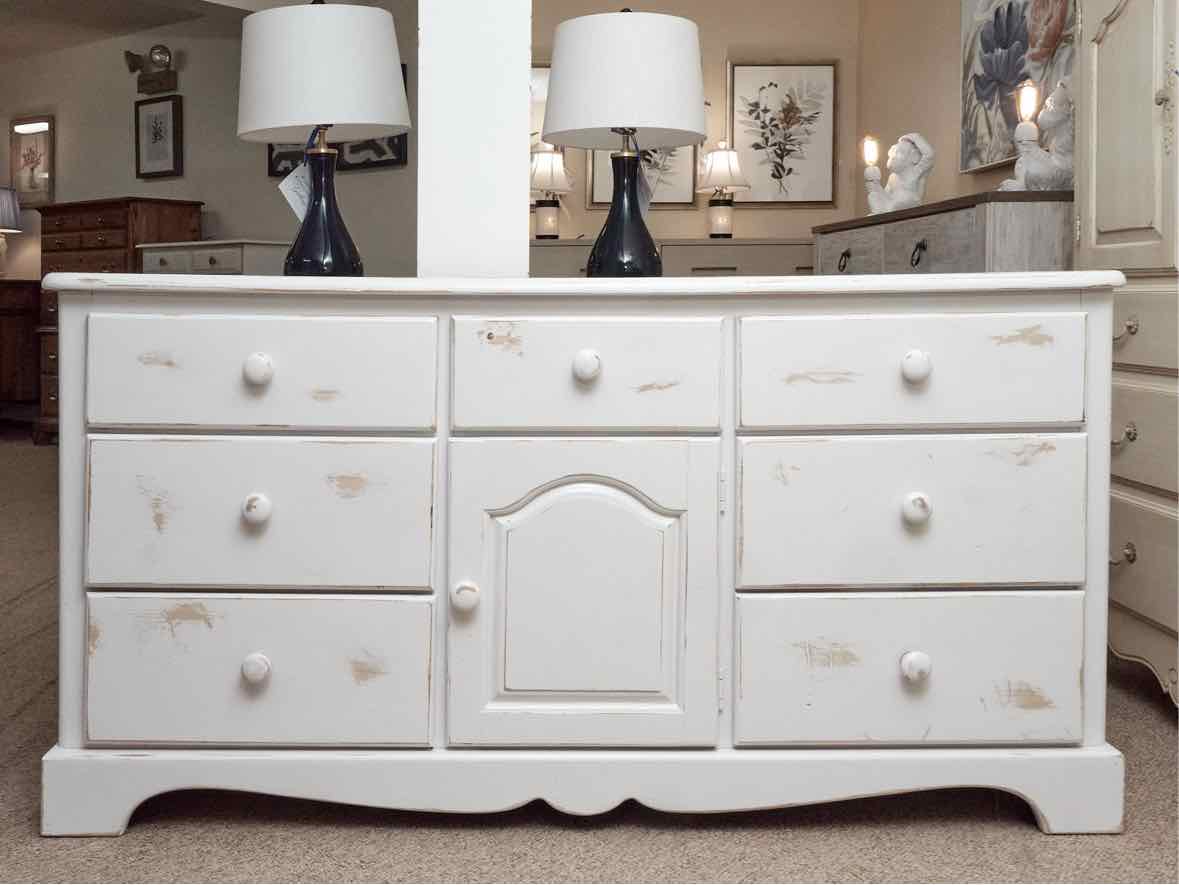 Distressed White Finish Pine 7 Drawer & 1 Door Dresser