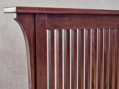 Stickley Queen Mission Cherry Spindle Bed in Bristol Finish