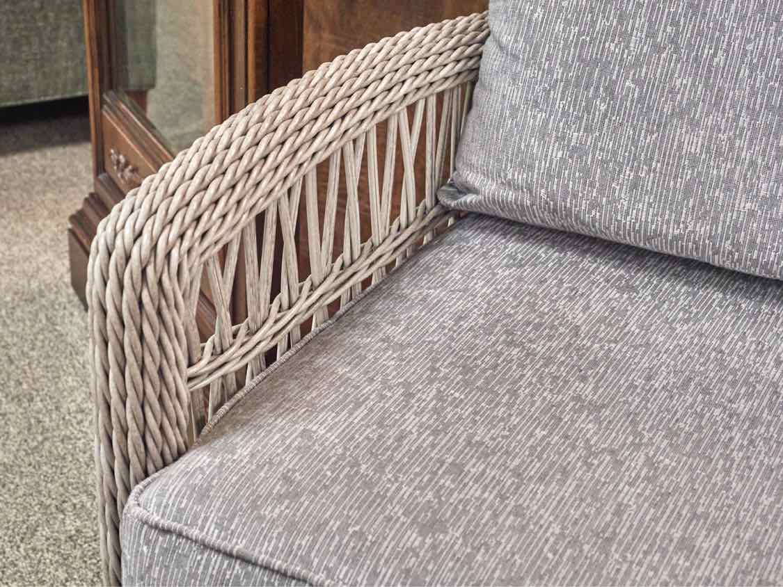 Lloyd Flanders Chairs