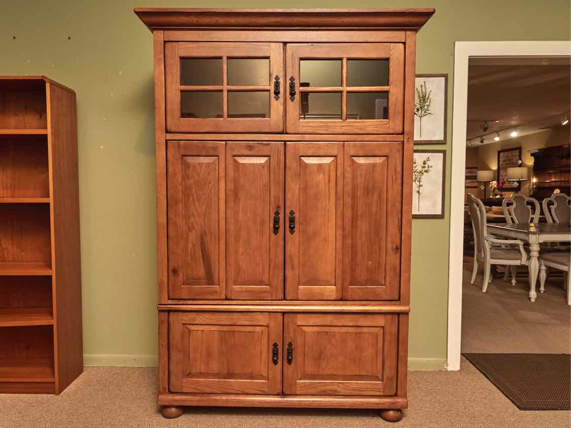 Mission Style Stained Oak 2 Glass Door 4 Panel Door Media Furniture