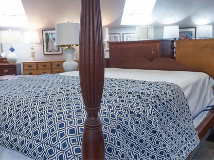 Eldred Wheeler Queen Bed