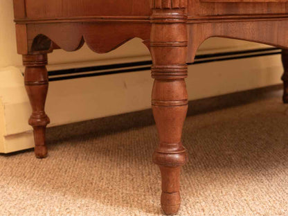 Mahogany Bowfront 4 Drawer Reeded Columns Chest