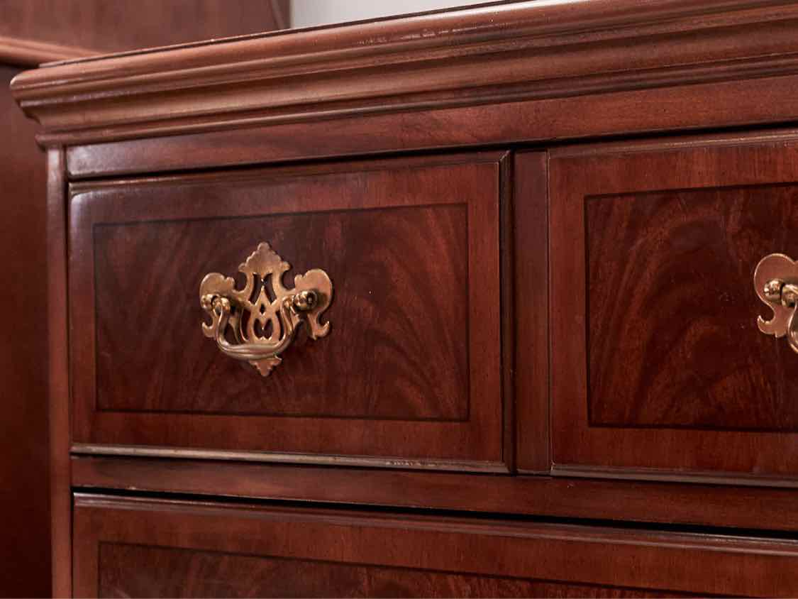 Drexel Burled Mahogany Dresser with 6 Drawers & Brass Handle Pulls