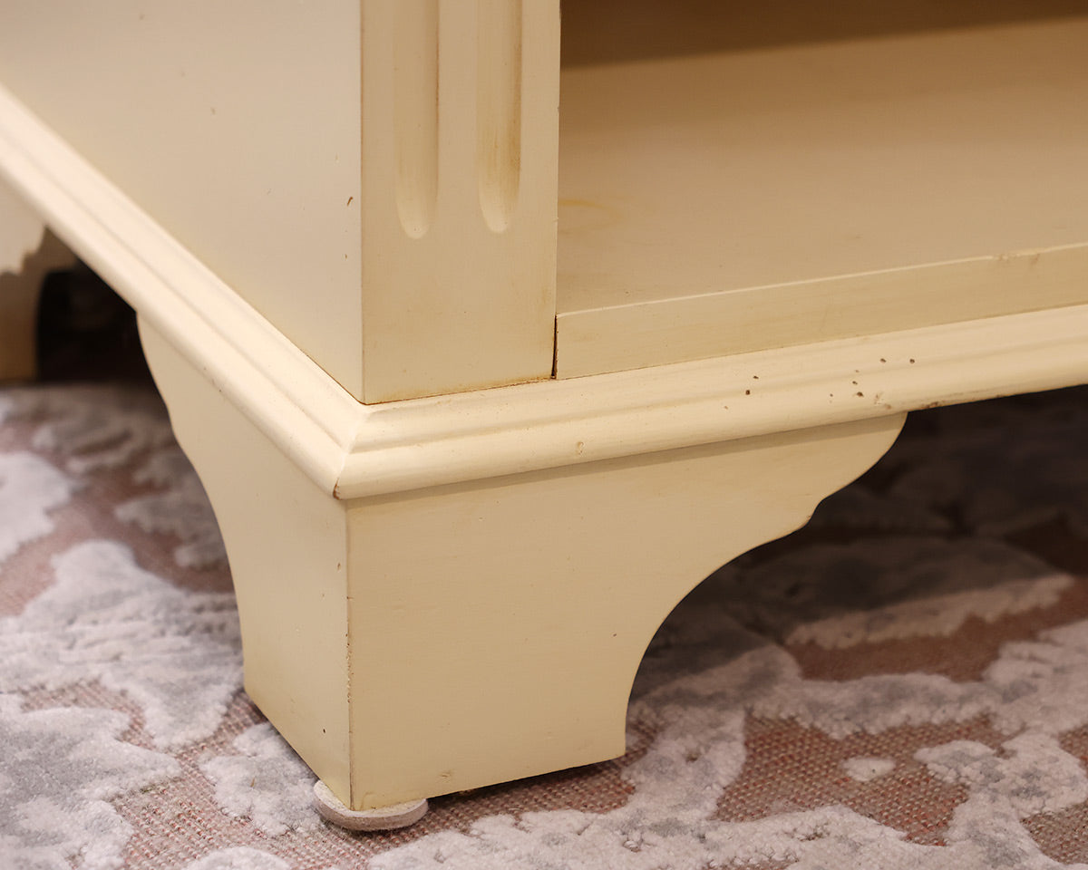 Ethan Allen Country Crossings Bookcases