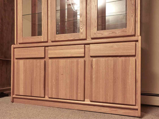 Vermont Hale  Oak Glass Doors  3 Drawer 3 Door & Glass Shelves  Hutch