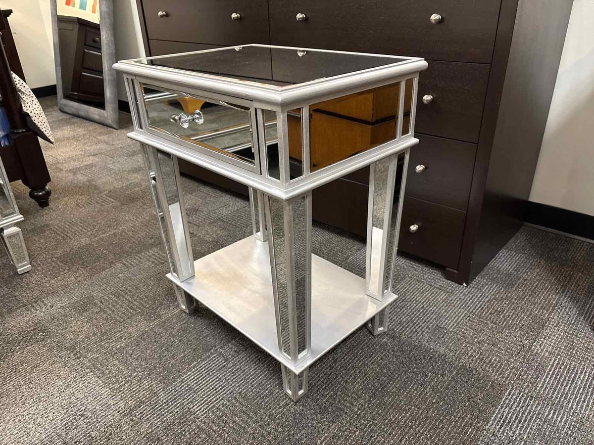 Pair of Mirrored One-Drawer Nightstands