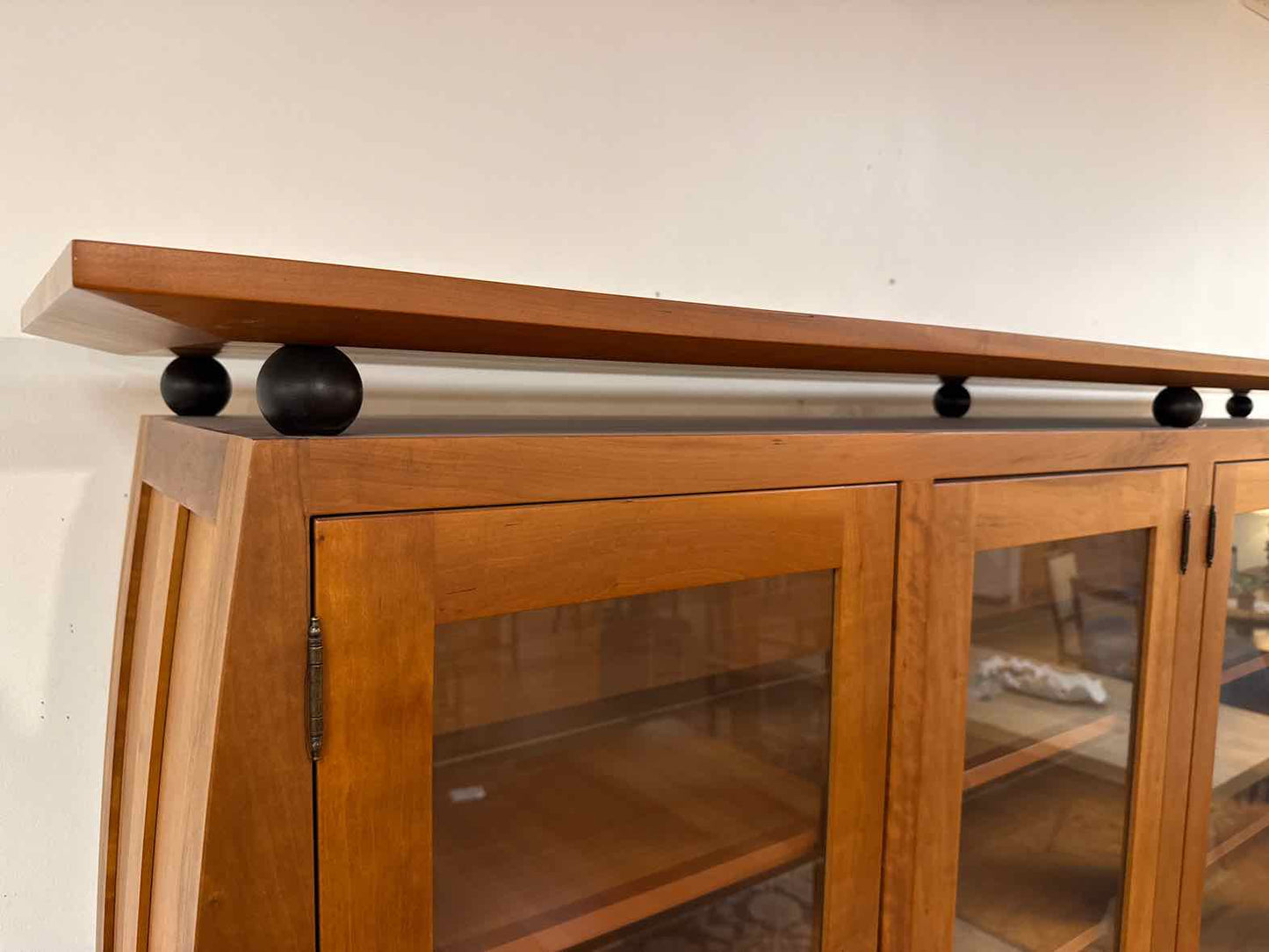 Amish Furniture Gallery Cherry China Cabinet