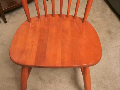 Thomasville  Maple Dining Table & 2 Arm & 4 Side Chair Set