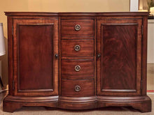 Hooker Furniture Mahogany 4 Drawer 2 Door  Sideboard