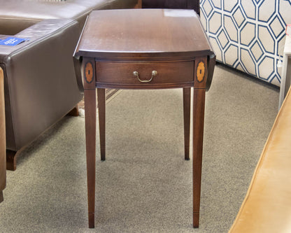 Federal Style Mahogany Inlaid Pembroke Drop Leaf Table