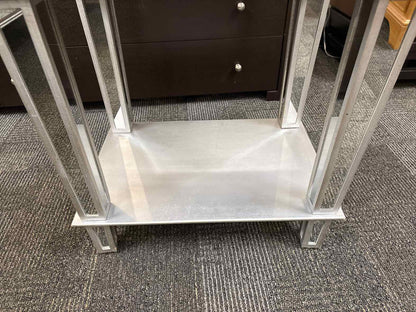 Pair of Mirrored One-Drawer Nightstands