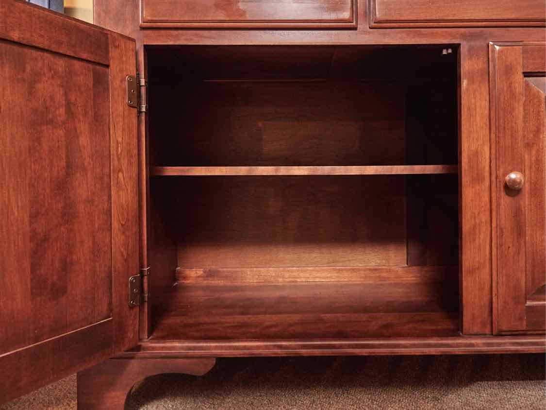 Nichols & Stone 2 Glass Doors, 2 Drawers, 2 Lower Panel  Doors  Hutch