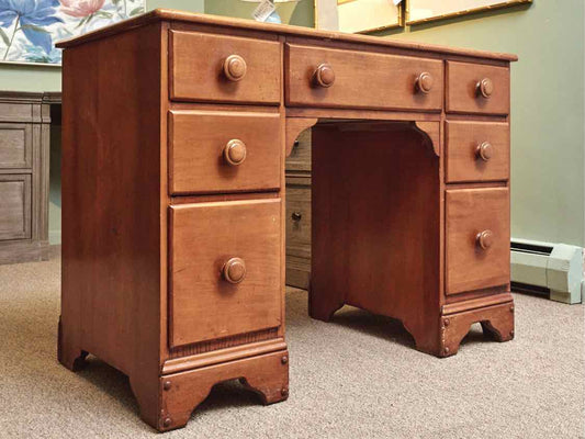 Maple  Knee Hole 7 Drawer Desk
