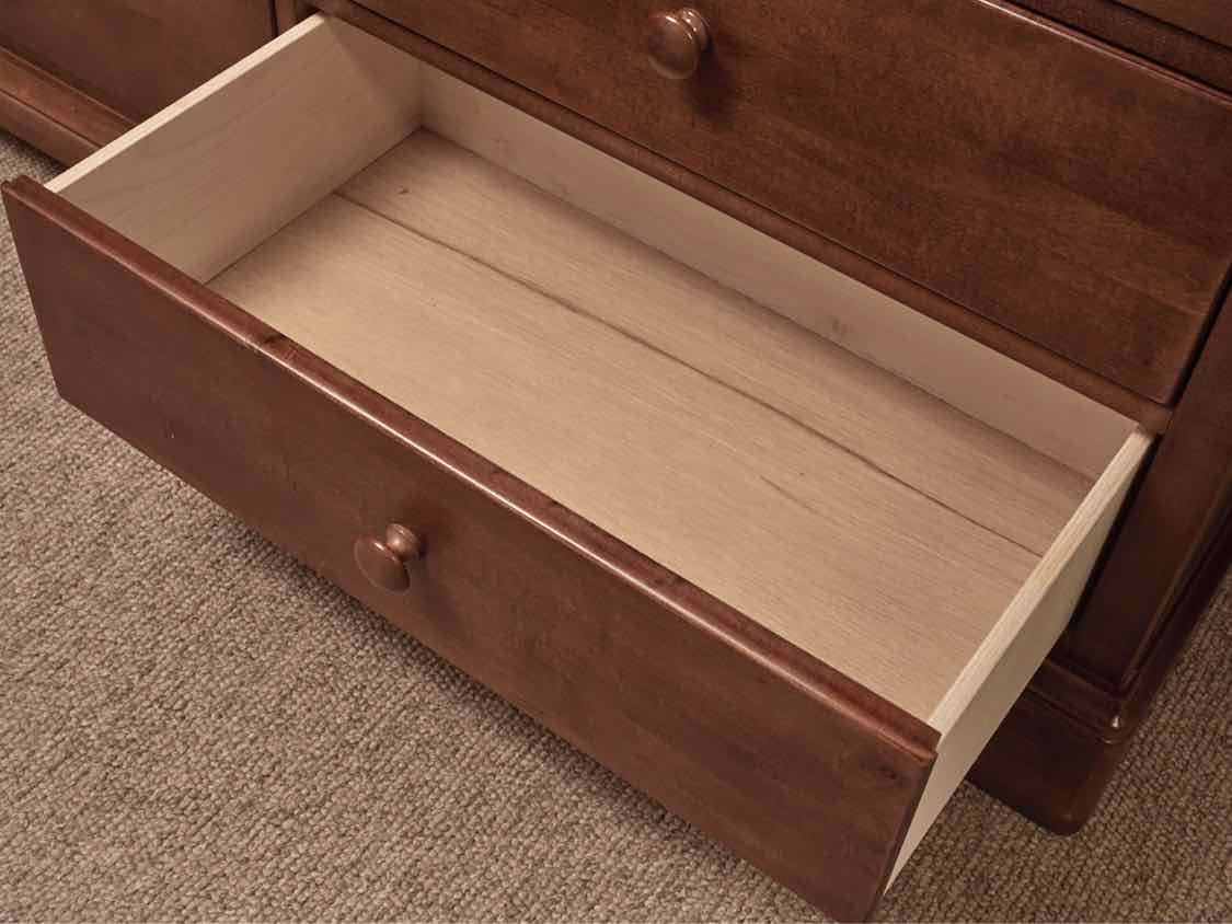 Stanley Cherry 7 Drawer  Dresser