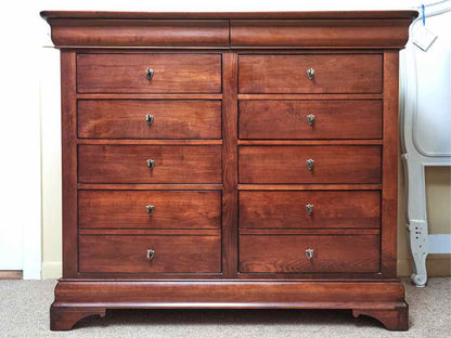 Nichols & Stone Cherry Louis Phillip 10 Drawer Chest