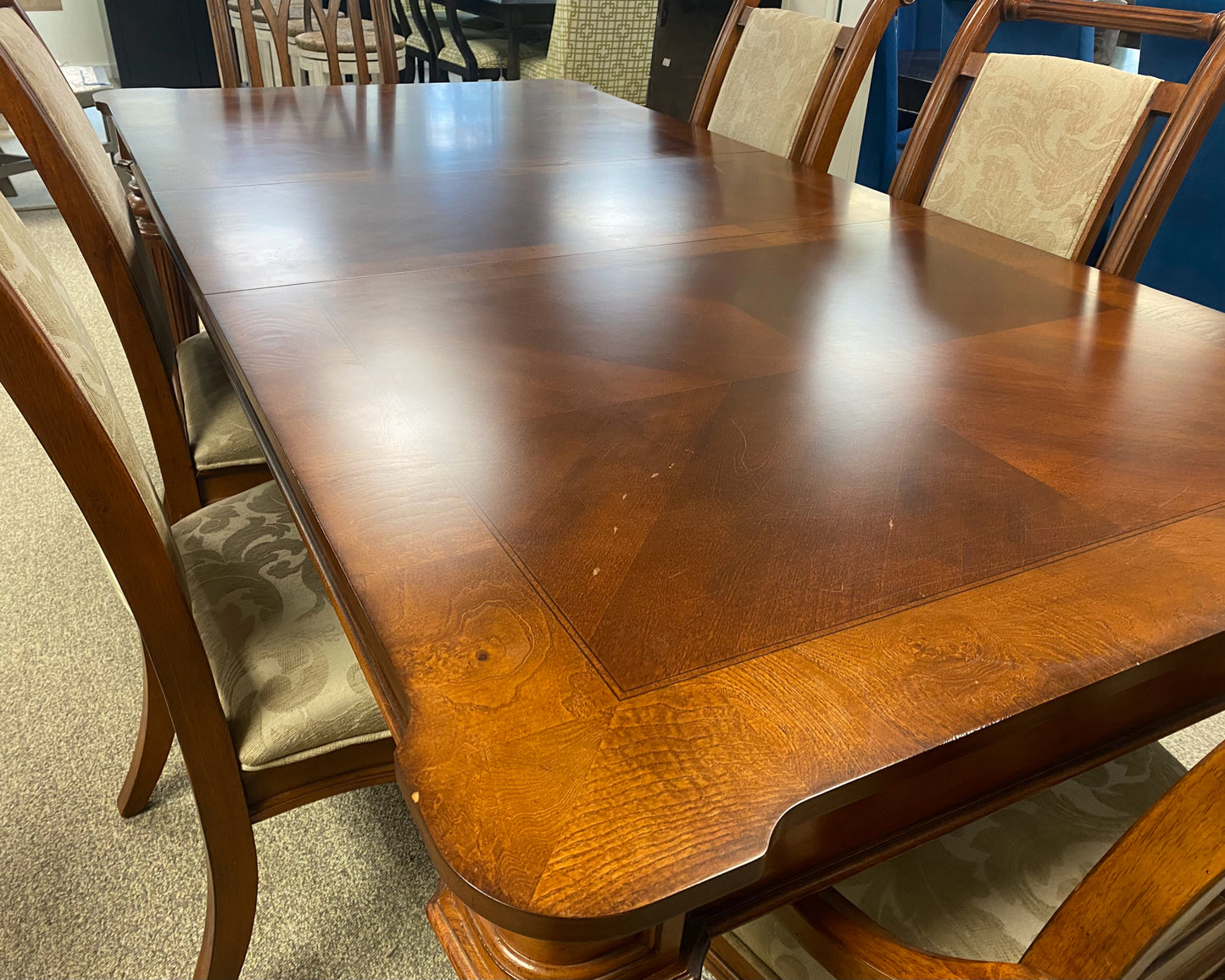 Cherry Finish Expanding Dining Table & Set of 6 Rollback Chairs