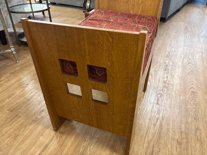 Stickley 'Limbert' Bench in Oak