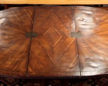 New Classic Furniture Round Dining Table w/ Inlaid Star