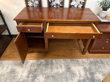 Thomasville 2-Drawer Cherry Desk