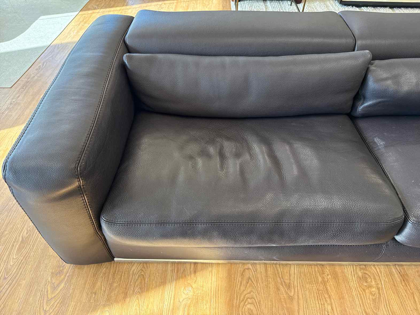 Cierre 'Symphony' Italian Leather Sectional